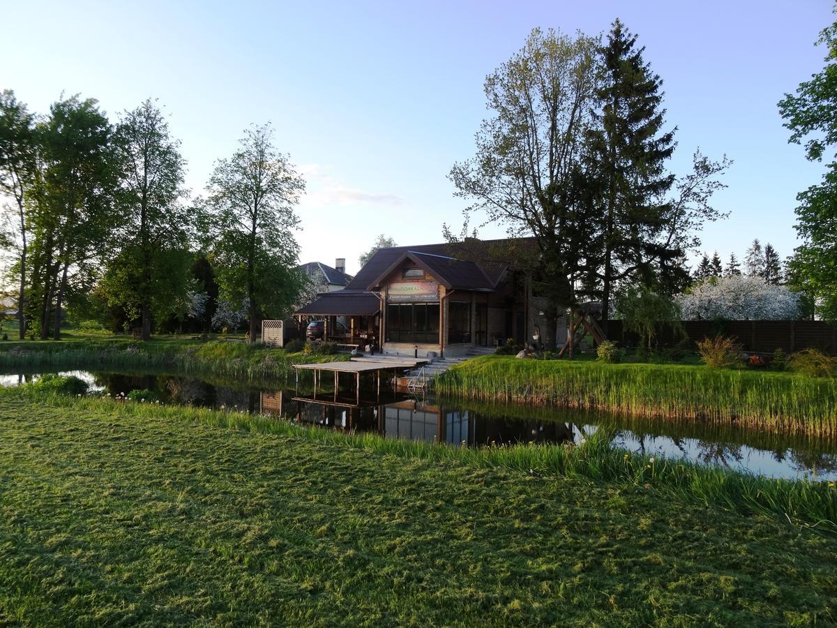 Gasthaus Raudonkalnis Mankiskiai Exterior foto